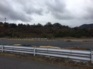 �������å�