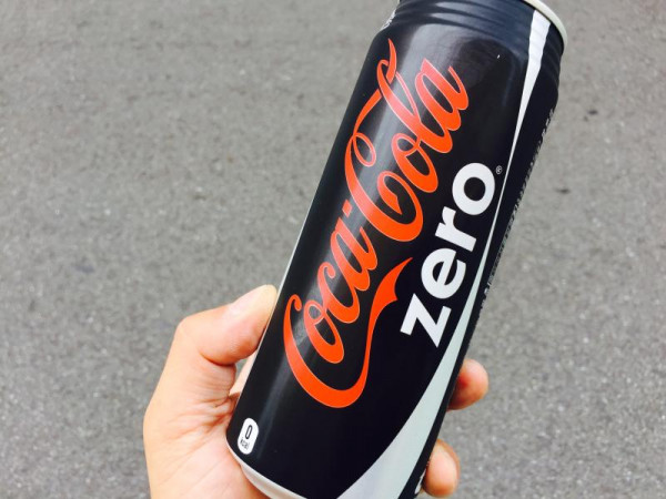 �轵���˸����ơ�