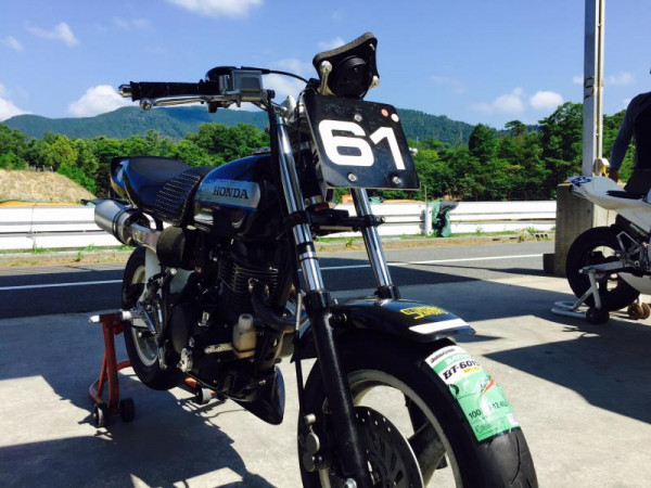 �������å�