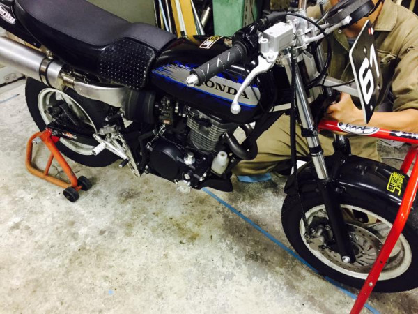 �Ƥӥ�ǥե���